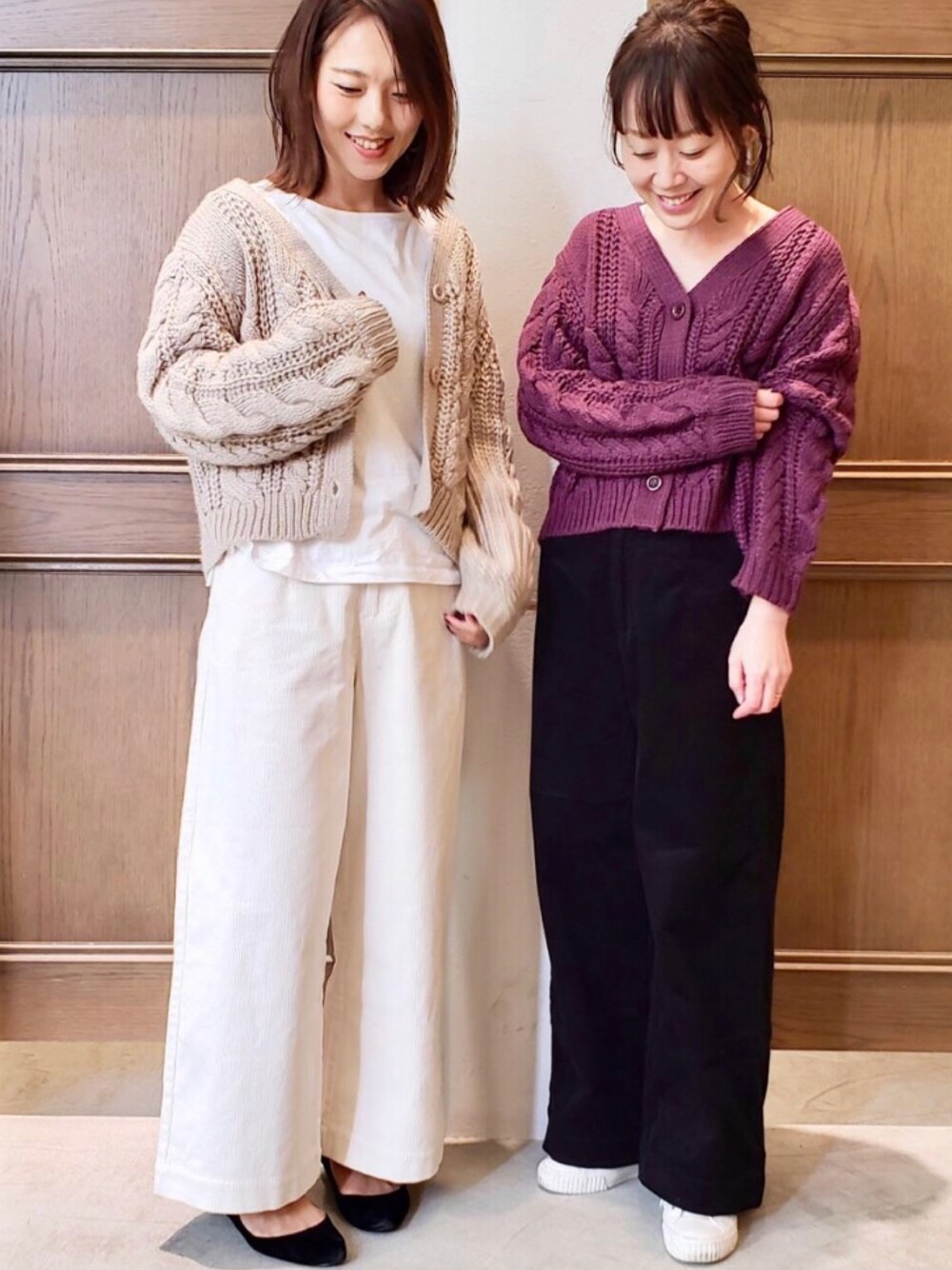 「冬コーデ、大人カジュアル、コーデュロイパンツ、シンプルコーデ、ママコーデ、グローバルワーク(GLOBAL WORK)、リンクコーデ、ケーブルカーディガン」｜「GLOBAL WORKの3ゲージケーブルニットカーディガン/803773（カーディガン/ボレロ、ベージュ系）」を使った、nozoさん（レディース・159cm）の冬コーディネートの1枚目の写真