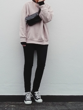 「ワッフルクルーネックＴ」｜「アイテム（スウェット）」を使った、SHOさん（レディース・164cm）の冬コーディネート