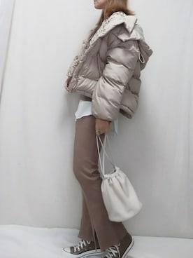 「スリットパンツ」｜「アイテム（ダウンジャケット/コート）」を使った、SHOさん（レディース・164cm）の冬コーディネート