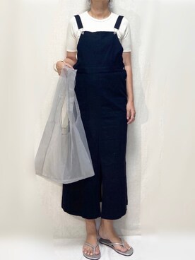 「モノトーンコーデ」｜「アイテム（ビーチサンダル）」を使った、SHOさん（レディース・165cm）の夏コーディネート