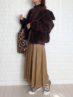 スニーカー ブラウン系 を使ったレディースコーディネート一覧 Wear