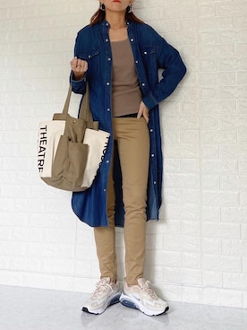 「デニムシャツワンピース」｜「アイテム（シューズ）」を使った、SHOさん（レディース・165cm）の春コーディネート