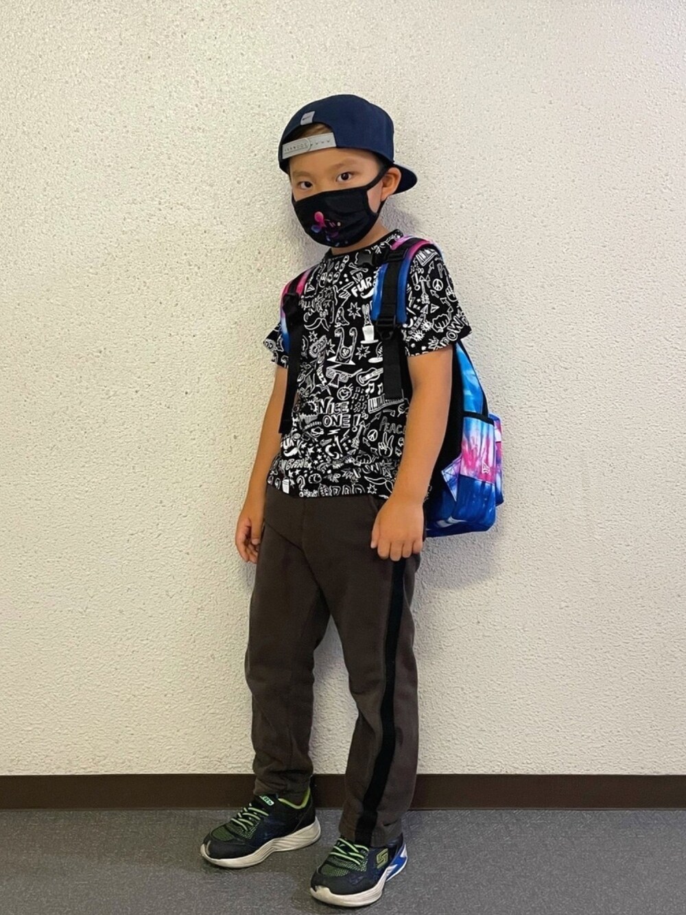 「キッズファッション、5歳、男の子、男の子コーデ、ステラマッカートニー、ナイキ、COOLなこのコが仲間入り、ゆうのすけ成長日記、休日スタイル」｜「STELLA McCARTNEYのアイテム（Tシャツ/カットソー、ブラック系）」を使った、YUNOSUKEさん（キッズ・120cm）の夏コーディネートの1枚目の写真