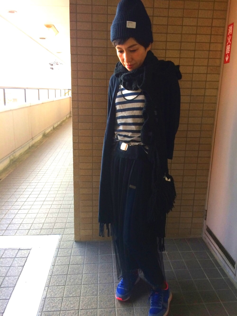 「スプリングSENSEOFPLACE、カジュアルコーデ」｜「MIYAOのアイテム（マフラー、ブラック系）」を使った、なみさん（レディース・155cm）の春コーディネートの1枚目の写真