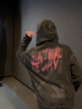 「OFF-WHITE」｜「アイテム（パーカー）」を使った、gmrkoutaさん（メンズ・170cm）の冬コーディネート