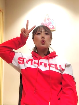 小手股热さんのコーディネート