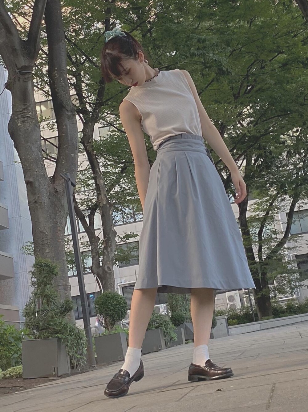 「オトナカジュアル、おしゃれさんと繋がりたい、今日のコーデ、夏コーデ、シンプル、summer、インスタやってます、インスタフォローしてね！、ノースリーブ、スカート」｜「NICE CLAUPのアイテム（スカート、グレー系）」を使った、mimi🩰🥀さん（レディース・158cm）の夏コーディネートの1枚目の写真