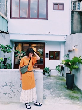 「UNIQLO（ユニクロ）のアイテム（トップス、オレンジ系）」を使った、1Cさん（レディース・166cm）の夏コーディネート