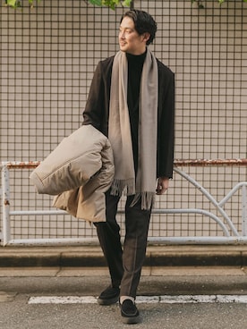 「URBAN RESEARCH DOORS（アーバンリサーチドアーズ）のアイテム（マフラー）」を使った、DOORS MENSさん（メンズ・176cm）の冬コーディネート