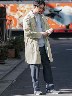 「ペールトーン」｜「アイテム（ステンカラーコート）」を使った、DOORS MENSさん（メンズ・176cm）の冬コーディネート