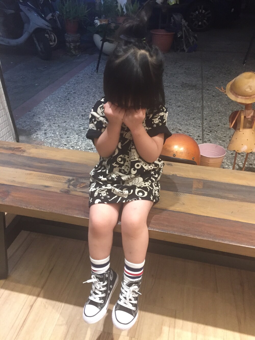 「ootd、outfit、streetstyle」｜「Paul Frankのアイテム（Tシャツ/カットソー、ブラック系）」を使った、Lilyさん（キッズ・90cm）の夏コーディネートの1枚目の写真