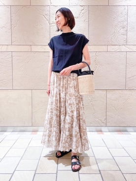 奥澤　朋子さん（レディース・165cm）の春コーディネート