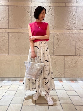 奥澤　朋子さん（レディース・165cm）の夏コーディネート