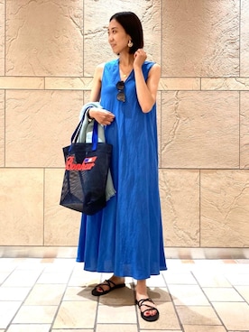 「LUDLOW（ラドロー）のアイテム」を使った、奥澤　朋子さん（レディース・165cm）の夏コーディネート