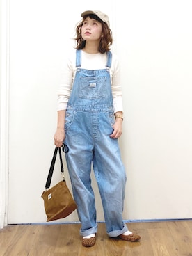 「Levi's（リーバイス）のアイテム（サロペット/オーバーオール）」を使った、m@さん（レディース・155cm）の秋コーディネート
