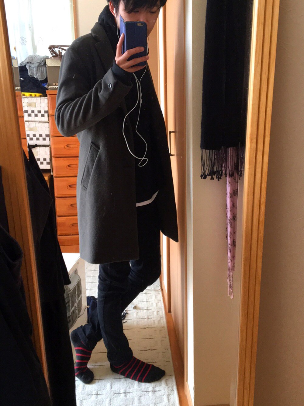 「おしゃれさんと繋がりたい」｜「GUのアイテム（その他パンツ、ブラック系）」を使った、アオさん（メンズ・175cm）の冬コーディネートの1枚目の写真