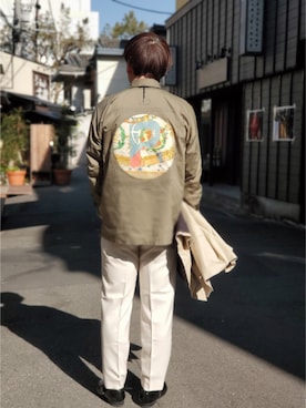 「markaware（マーカウェア）のアイテム（スラックス）」を使った、いしげ　りょうさん（メンズ・182cm）の冬コーディネート
