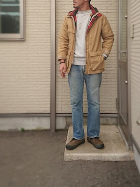 「WOOLRICH（ウールリッチ）のアイテム（マウンテンパーカー）」を使った、sawaさん（メンズ・172cm）の春コーディネート