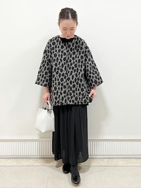 「サテンパンツ」｜「アイテム（その他アウター）」を使った、shimaさん（レディース・153cm）の秋コーディネート