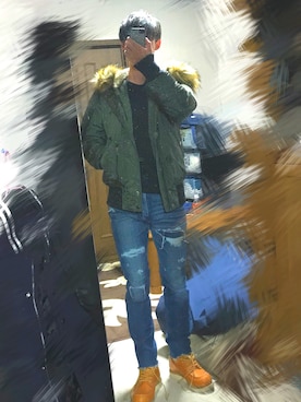 「DIESEL（ディーゼル）のアイテム（ミリタリージャケット）」を使った、K.さん（メンズ・168cm）の冬コーディネート