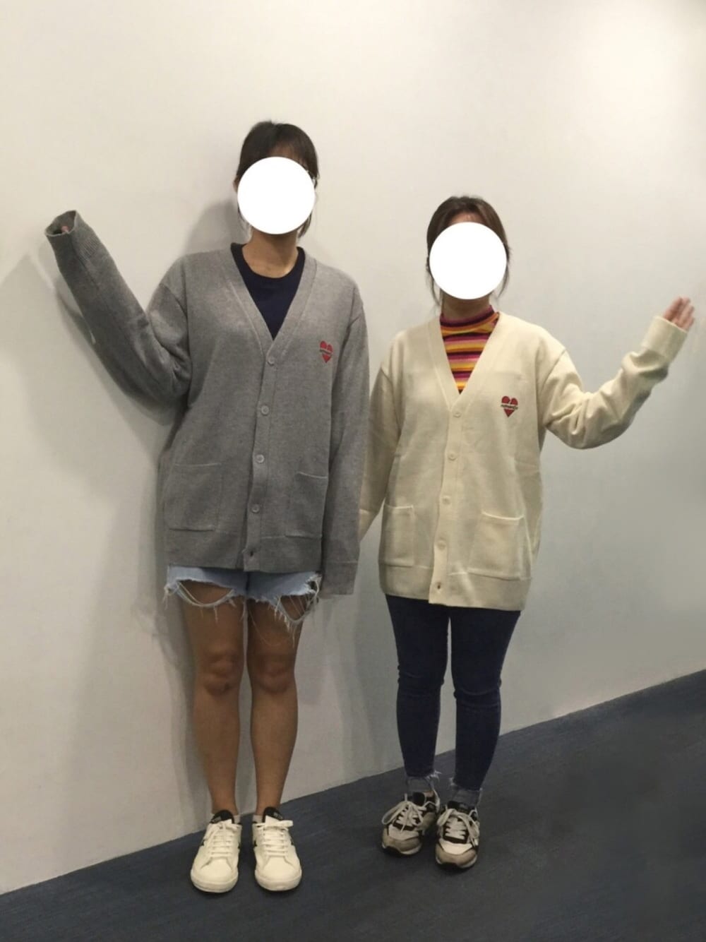 「秋コーデ、カーディガン、ふたごコーデ、カジュアル、韓国ファッション、東方神起、韓国ブランド、韓国好きな人と繋がりたい、韓国通販、韓国コーデ」｜「Beyond Closetのアイテム（カーディガン/ボレロ、グレー系）」を使った、COLLABONATIONさん（レディース・166cm）の秋コーディネートの1枚目の写真