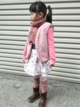 「アイテム（スカート）」を使った、Winnie Hsuさん（キッズ・120cm）の冬コーディネート