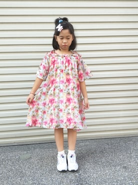 「アイテム（ワンピース/ドレス）」を使った、Winnie Hsuさん（キッズ・129cm）の秋コーディネート