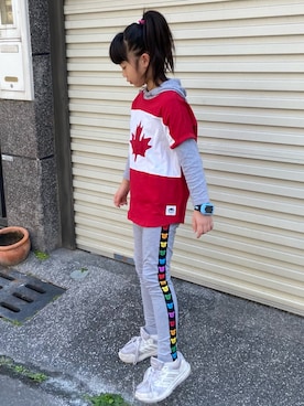 「roots（ルーツ）のアイテム」を使った、Winnie Hsuさん（キッズ・138cm）の冬コーディネート