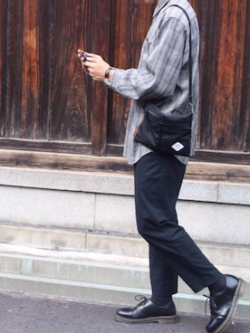 「Dr. Martens（ドクターマーチン）のDr.Martens (ドクターマーチン)/1461 3EYE GIBSON SHOES（その他シューズ）」を使った、矢後 宏太さん（メンズ・182cm）の夏コーディネート
