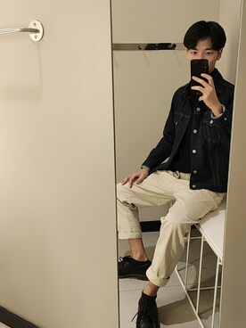 「盐系风格」｜「アイテム（デニムジャケット）」を使った、咸鱼小彭さん（メンズ・163cm）の冬コーディネート