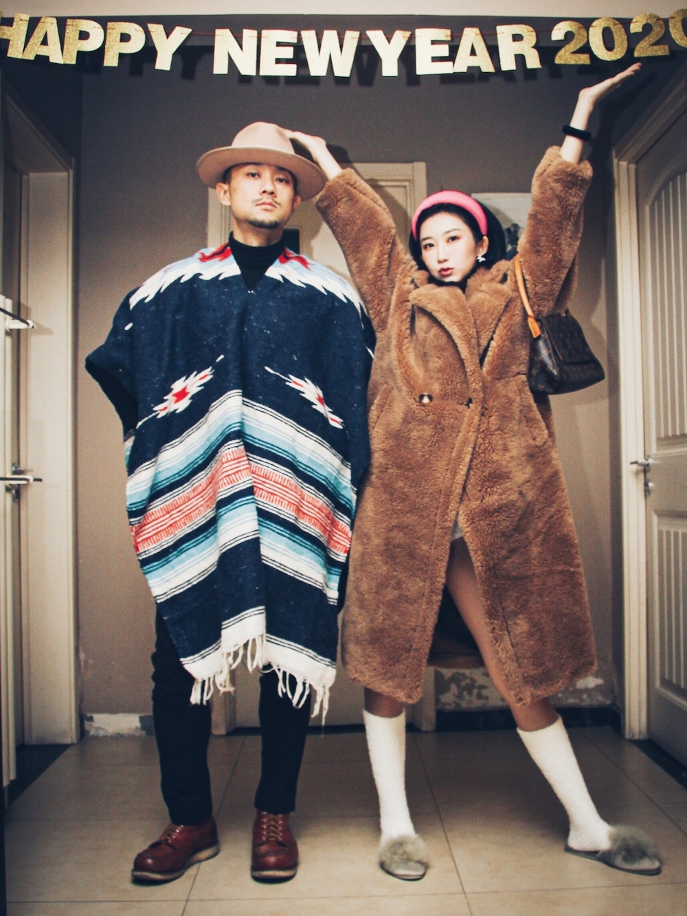 その他のブランケットを着用したメンズの冬コーディネートの1枚目の写真