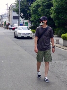 「Abercrombie&Fitch（アバークロンビーアンドフィッチ）のアイテム（カーゴパンツ）」を使った、阿睿_Simonさん（メンズ・180cm）の夏コーディネート