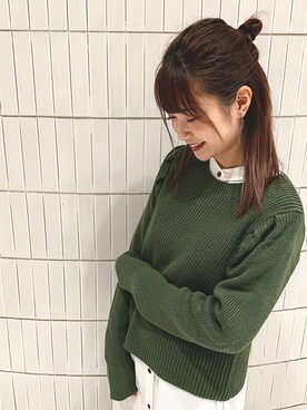 最新グリーン セーター レディース 人気のファッション画像