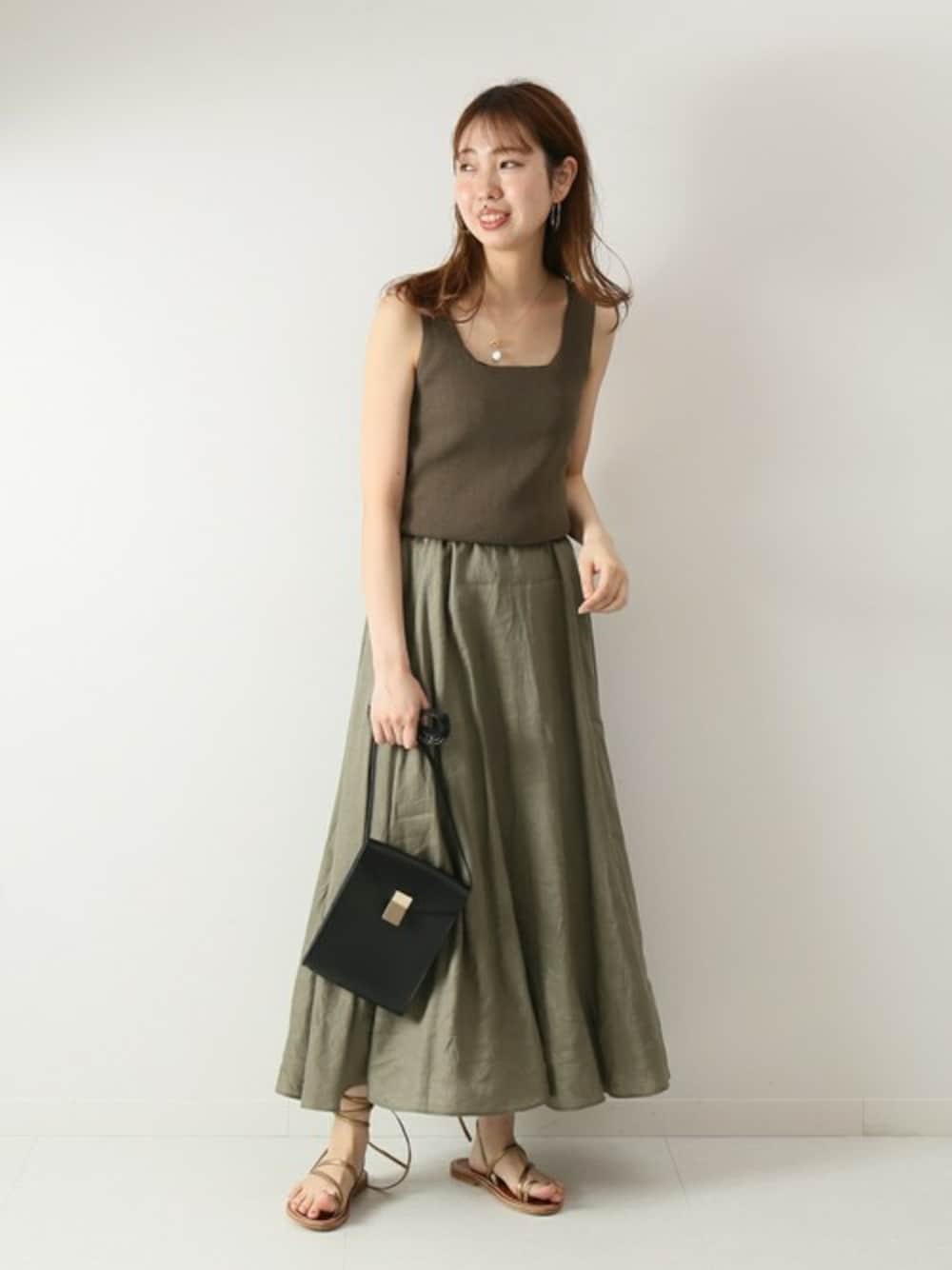 「ニット、スカート、夏、カーキ、ロングスカート、春、スピック＆スパン、Spick & Span(Spick & Span)」｜「Spick & Spanのリネン サーキュラースカート◆（スカート、グリーン系）」を使った、さく*さん（レディース・161cm）の春コーディネートの1枚目の写真