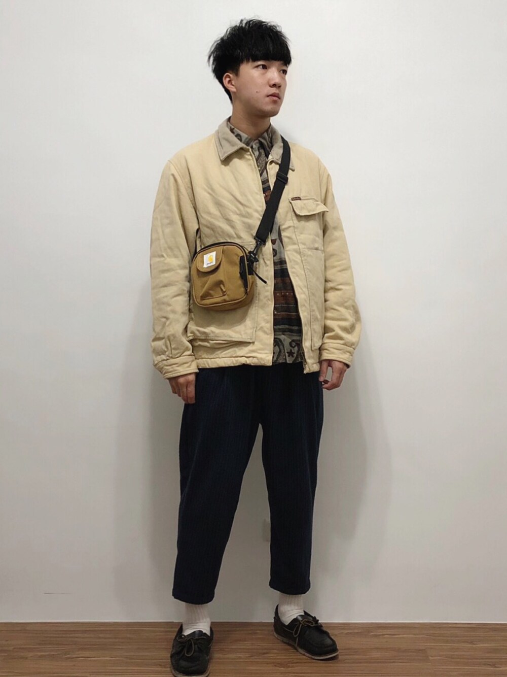 「MCS MARLBORO CLASSICSのアイテム（その他アウター、ベージュ系）」を使った、麥さん（メンズ・177cm）の春コーディネートの1枚目の写真
