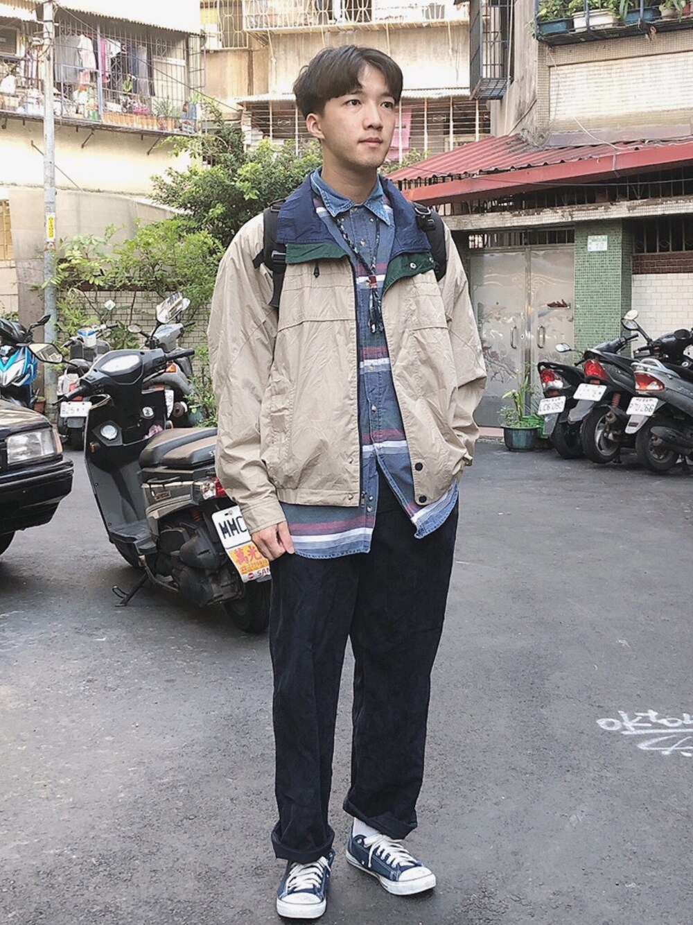 「POLO RALPH LAURENのアイテム（マウンテンパーカー、ベージュ系）」を使った、麥さん（メンズ・177cm）の冬コーディネートの1枚目の写真