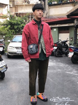 「KEEN（キーン）のアイテム（その他シューズ）」を使った、麥さん（メンズ・177cm）の春コーディネート