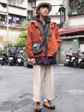 「KEEN（キーン）のアイテム（その他シューズ）」を使った、麥さん（メンズ・177cm）の春コーディネート
