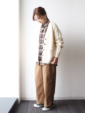 「ケーブルカーディガン」｜「アイテム（アクセサリー）」を使った、kana¨̮*さん（レディース・161cm）の秋コーディネート
