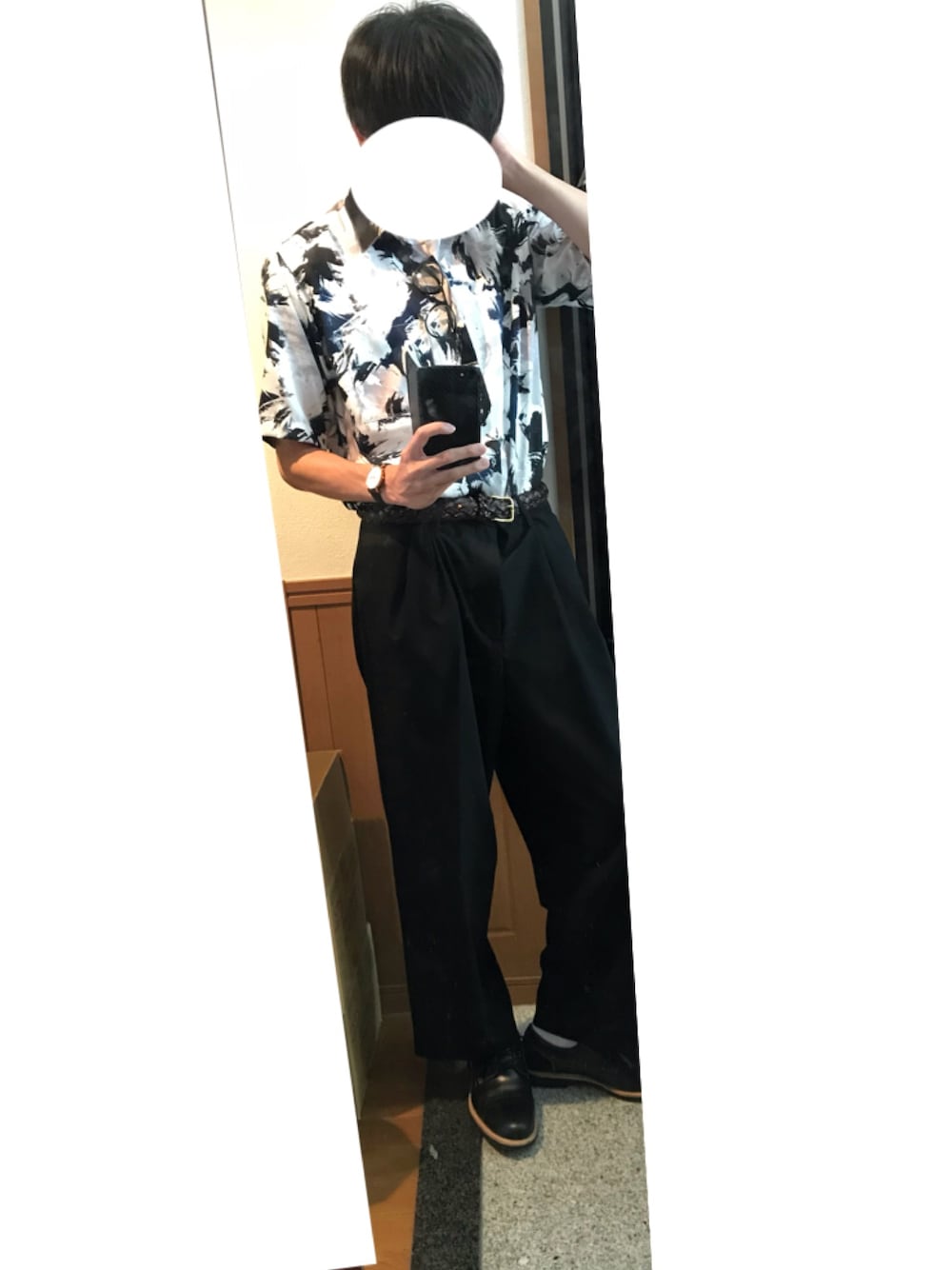 「summer、ワイドパンツ、柄シャツ、タックイン、HARE、革靴」｜「STUDIOUSの【STUDIOUS】MEN'S NON-NO6月号掲載商品 ヴィンテージパターンショートスリーブドレープシャツ（シャツ/ブラウス、ホワイト系）」を使った、ジャジャッチ(#)☁︎︎さん（メンズ・180cm）の夏コーディネートの1枚目の写真