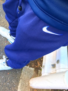 「NIKE（ナイキ）のジャージパンツ（その他パンツ、ブルー系）」を使った、carey_akrさん（メンズ・180cm）の春コーディネート