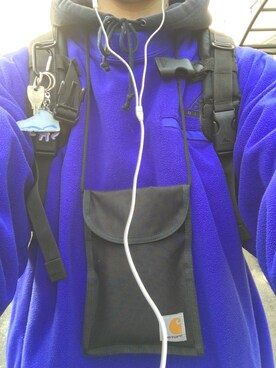 「Carhartt WIP（カーハートダブリューアイピー）のアイテム（ボディバッグ/ウエストポーチ、ブラック系）」を使った、carey_akrさん（メンズ・180cm）の春コーディネート