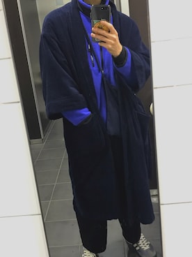 「adidas（アディダス）のアイテム（その他アウター、ブルー系）」を使った、carey_akrさん（メンズ・180cm）の冬コーディネート