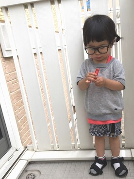 「FITH（フィス）のアイテム（スウェット）」を使った、momono13さん（キッズ・90cm）の夏コーディネート
