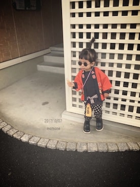 「omake（オマケ）のアイテム（トップス）」を使った、momono13さん（キッズ・90cm）の秋コーディネート