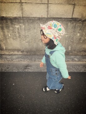 「ミントグリーン」｜「アイテム（サロペット/オーバーオール）」を使った、momono13さん（キッズ・90cm）の春コーディネート