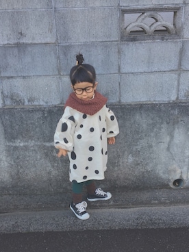 「omake（オマケ）のアイテム（トップス）」を使った、momono13さん（キッズ・90cm）の冬コーディネート