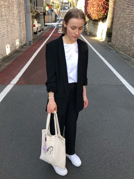 「アイテム（スーツベスト、ブラック系）」を使った、カイさん（レディース・167cm）の春コーディネート