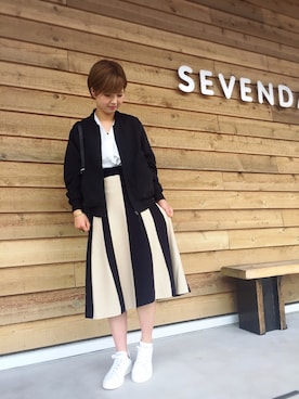 「SEVENDAYS=SUNDAY（セブンデイズサンデイ）のアイテム（MA-1）」を使った、momoda  yuuさん（レディース・166cm）の秋コーディネート