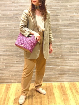 「ラベンダー」｜「アイテム（財布/小物）」を使った、うっちーさん（レディース・157cm）の春コーディネート
